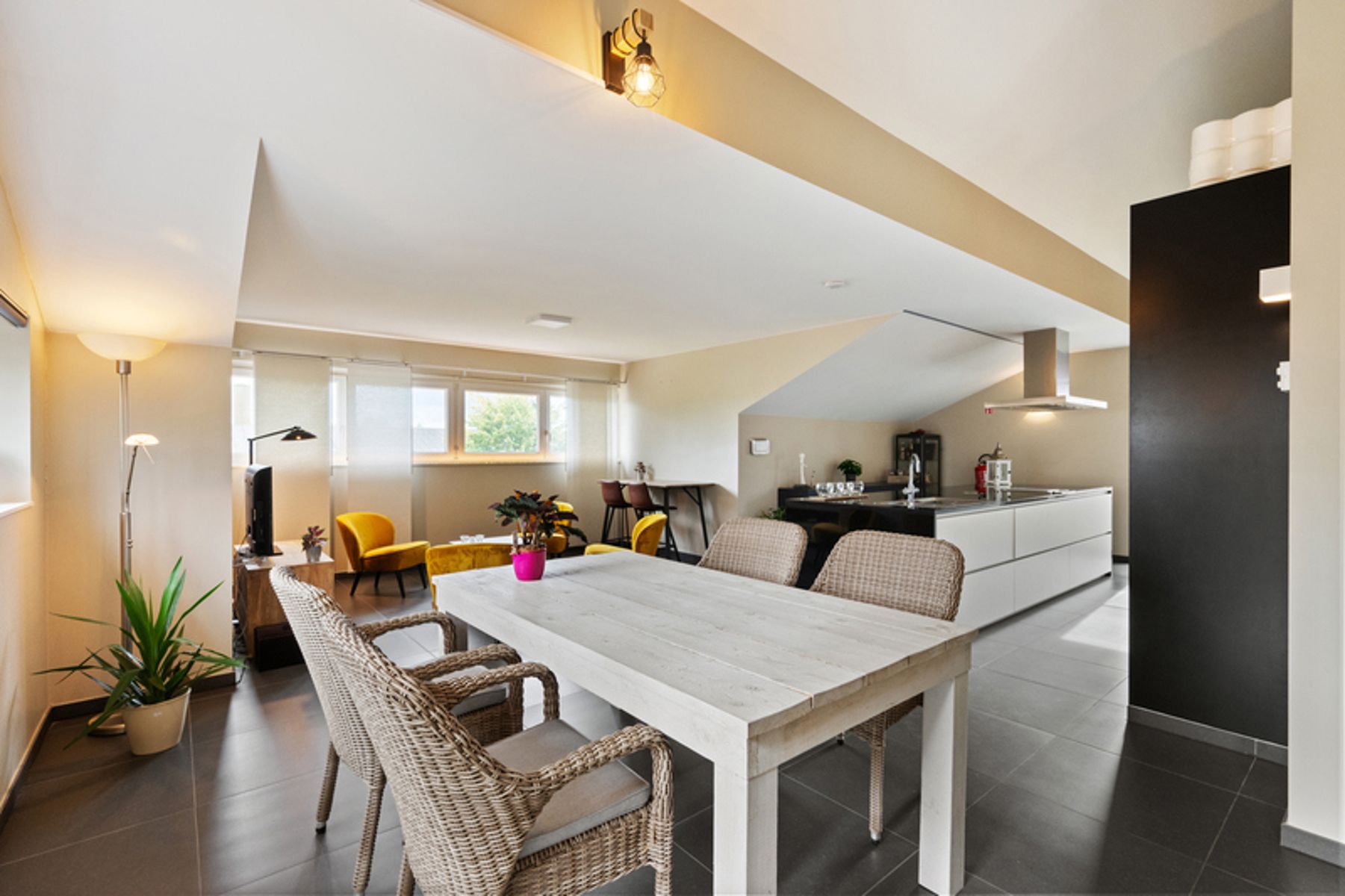 Rustig gelegen energie zuinige villa !!! foto 7