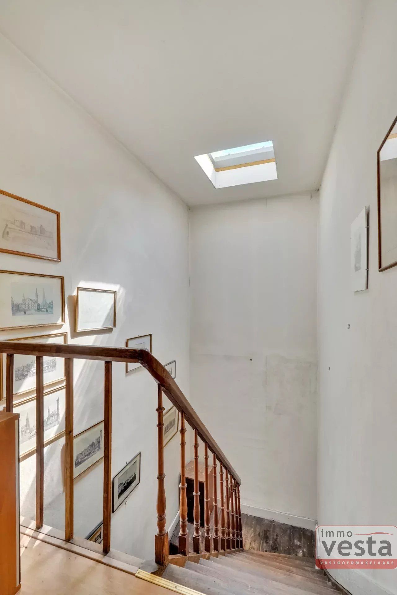 Statige herenwoning aan de stadsrand foto 19