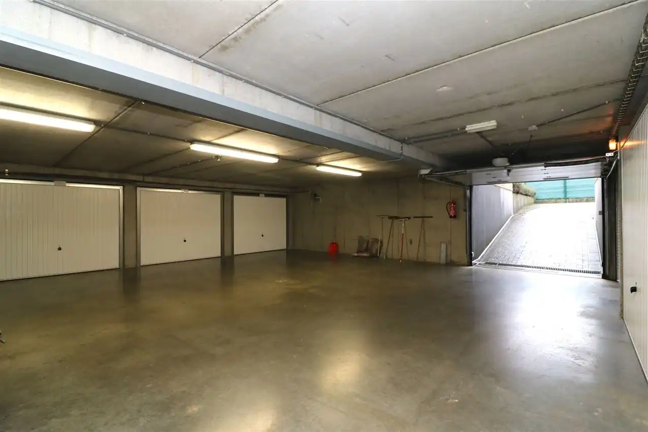 gelijkvloers, westterras, grote tuin, 2 grote slpk., garage  foto 33