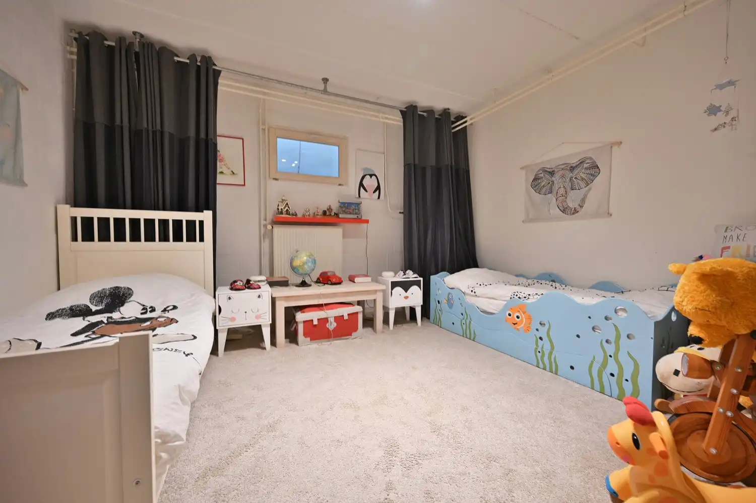 Exclusieve, compleet ingerichte bungalow op unieke bosrijke ligging, met prachtig overdekt terras en ruime kelder foto 29