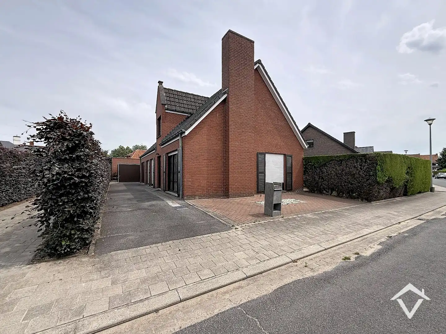 Gelijkvloerse woning met 3 slaapkamers, tuin en garage in een doodlopende straat te Roeselare foto 27