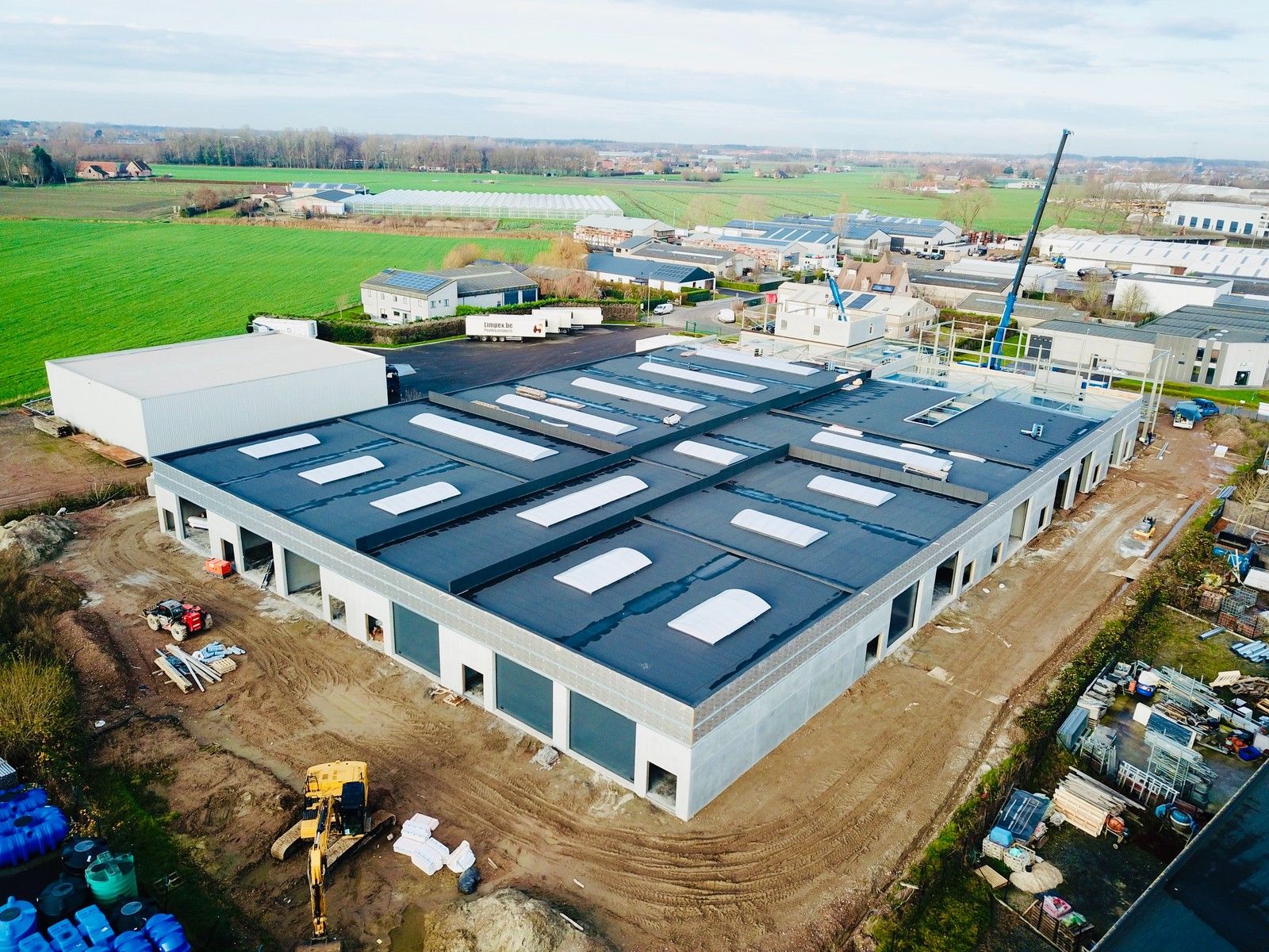 Laatste KMO-units te koop: "NB MAGAZIJN (335 m²)" inclusief 2 private PARKEERPLAATSEN op industriezone "De Schatting" te Zedelgem foto 2