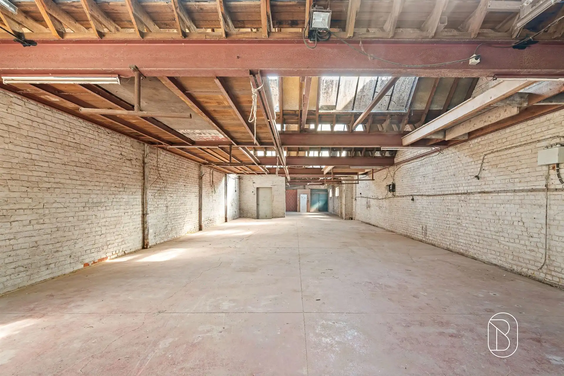 Goed gelegen loods van 283 m² te Avelgem! foto 5