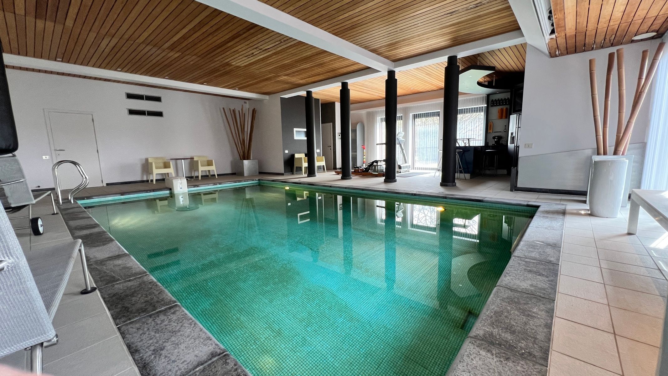 Exclusieve villa met adembenemend uitzicht en luxueuze voorzieningen foto 17
