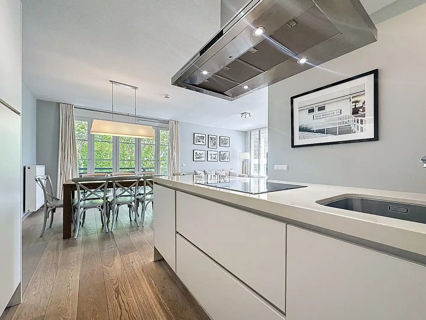 Stijlvol appartement met aangenaam terras foto 10