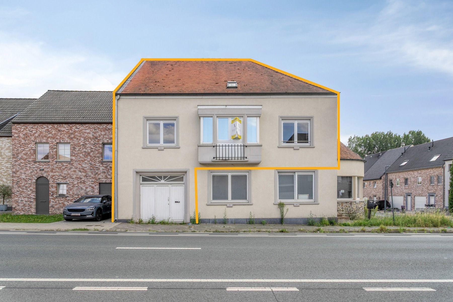 Instapklaar app.  met 3 slaapkamers, garage en terras foto {{pictureIndex}}