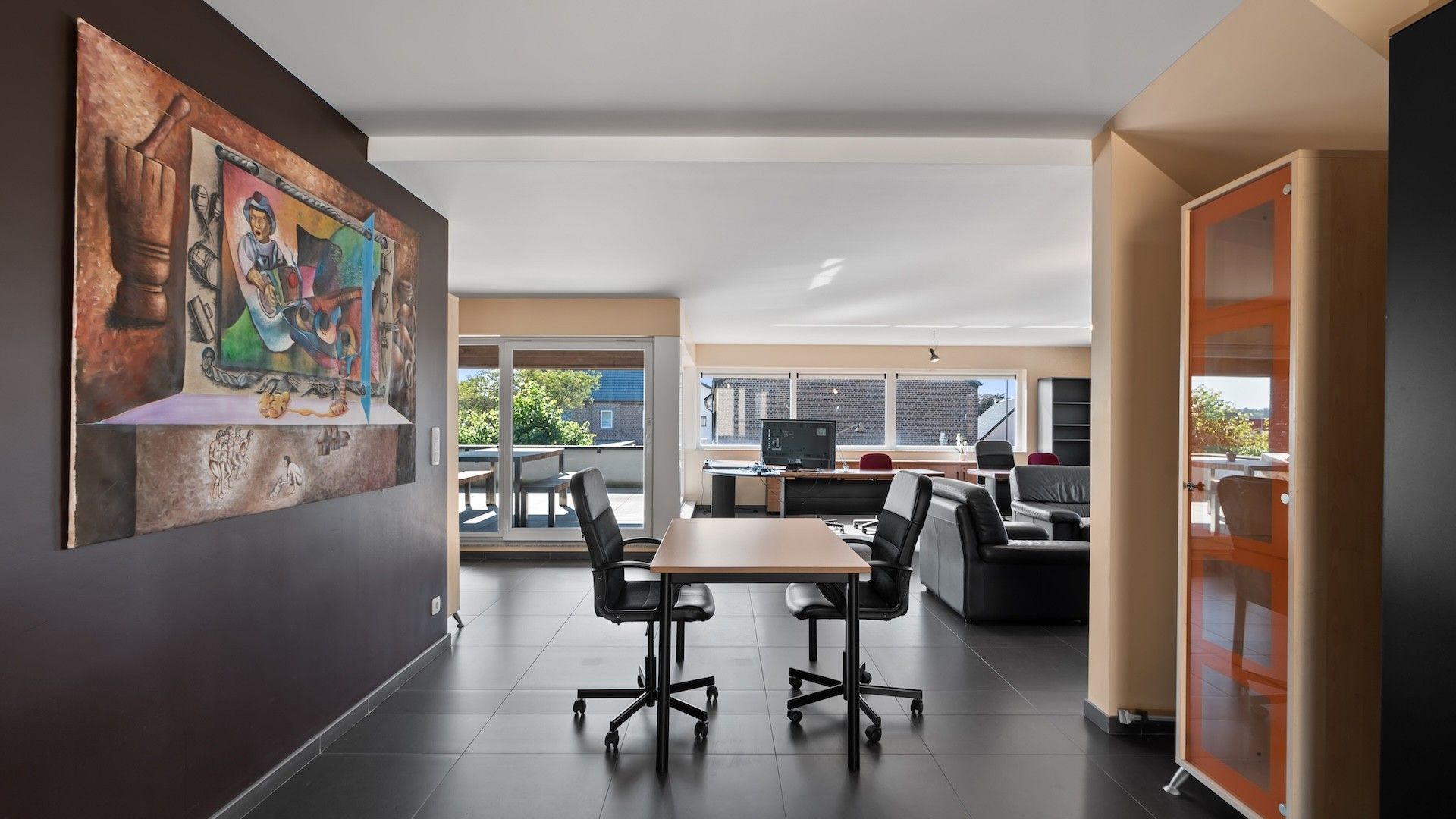 Duplex app. van 220m2 met 3 slpk's en 65m2 aan terrassen foto 7