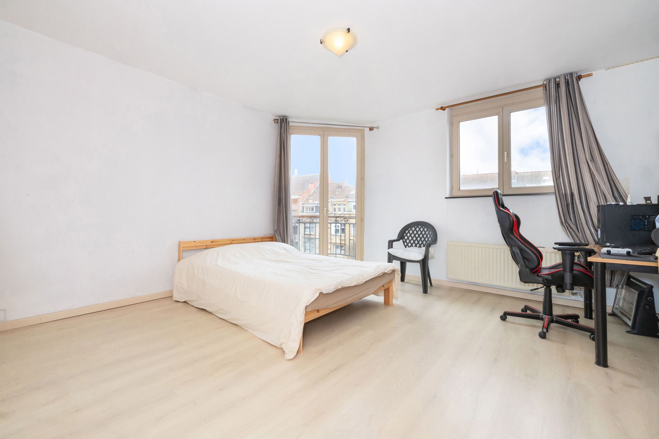 Huis met potentieel voor verkaveling van het terrein foto 15