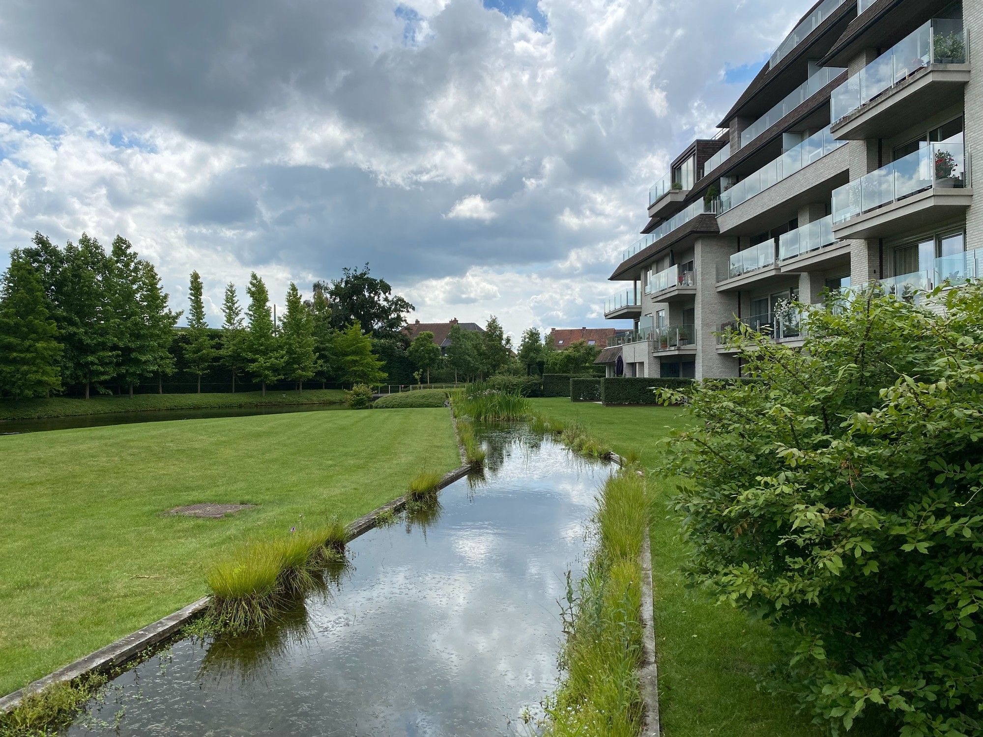 BELEGGING / Heel mooi lichtrijk appartement in park van groen en water -  (Domein Steelander) foto 2