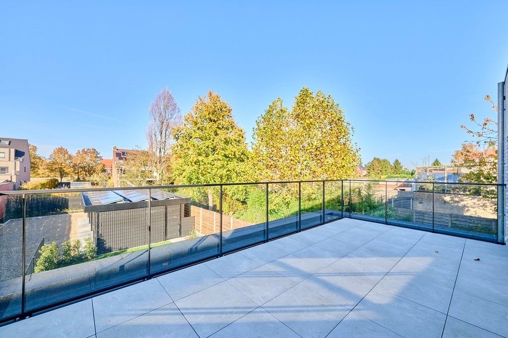 Ezaart 135 2400 Mol 1ste verdiep te huur van 100 m² met terras en met Carport en buitenberging foto 8