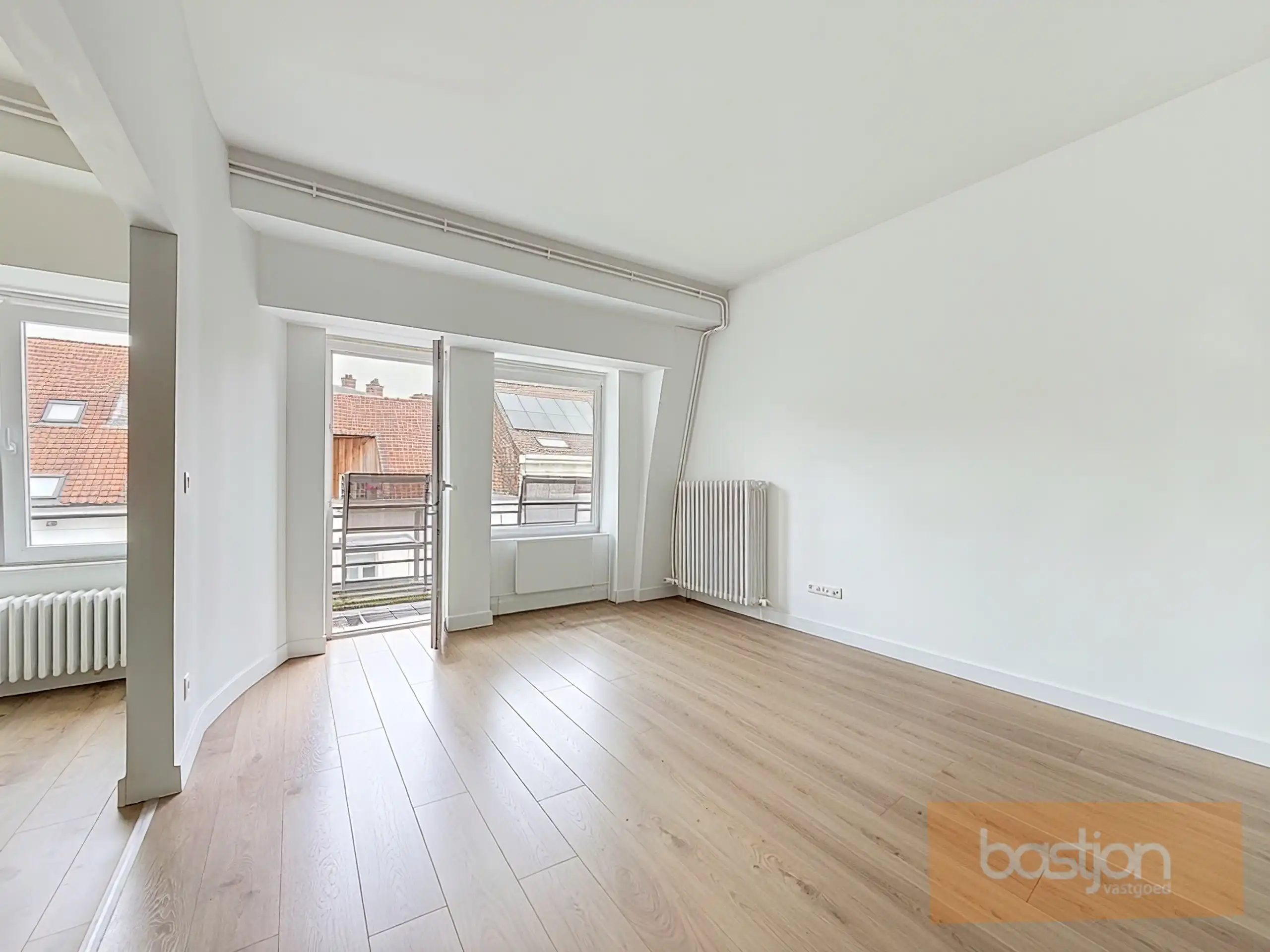 Instapklaar appartement in het centrum van Kortrijk. foto 4