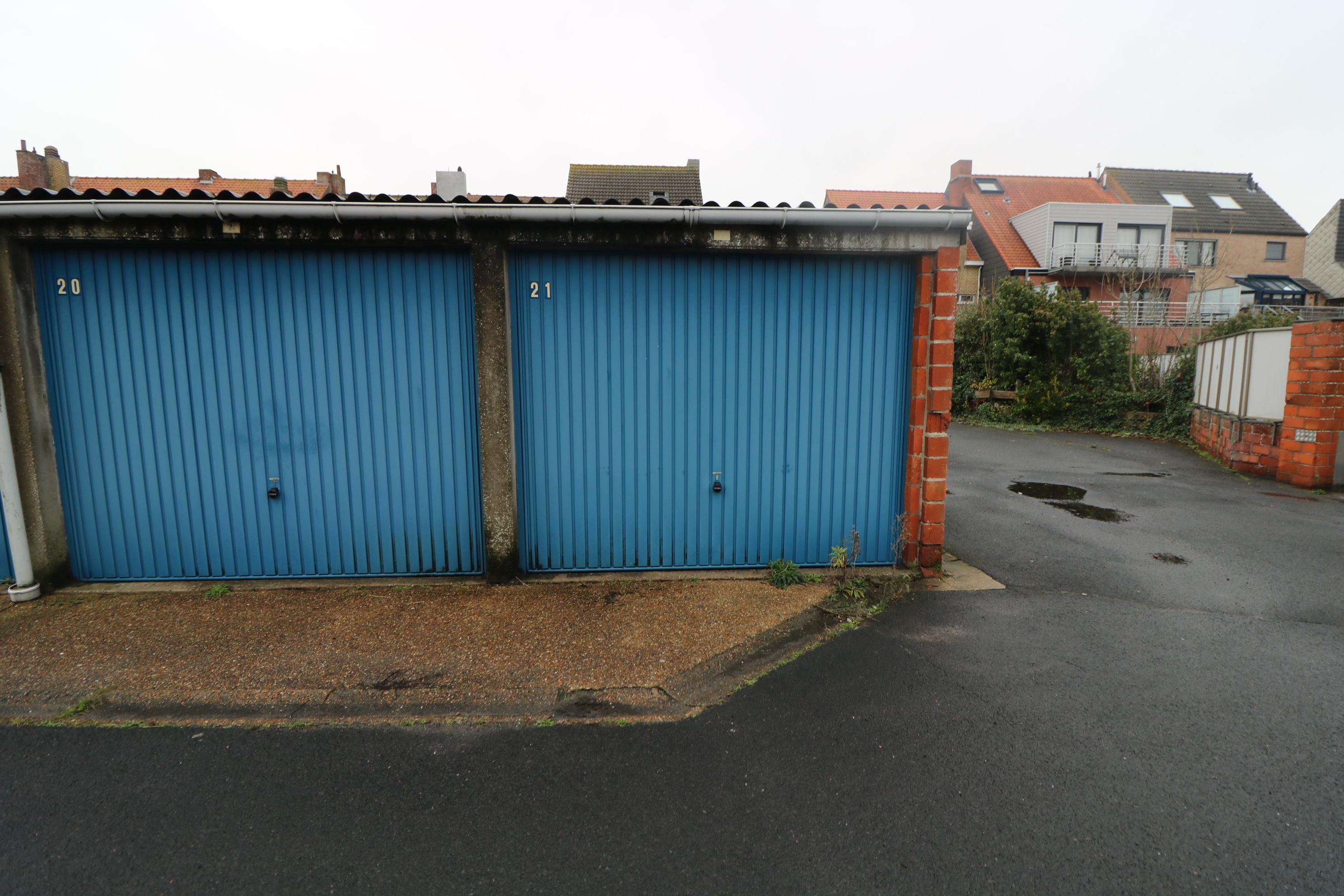 Afgesloten garagebox foto 2