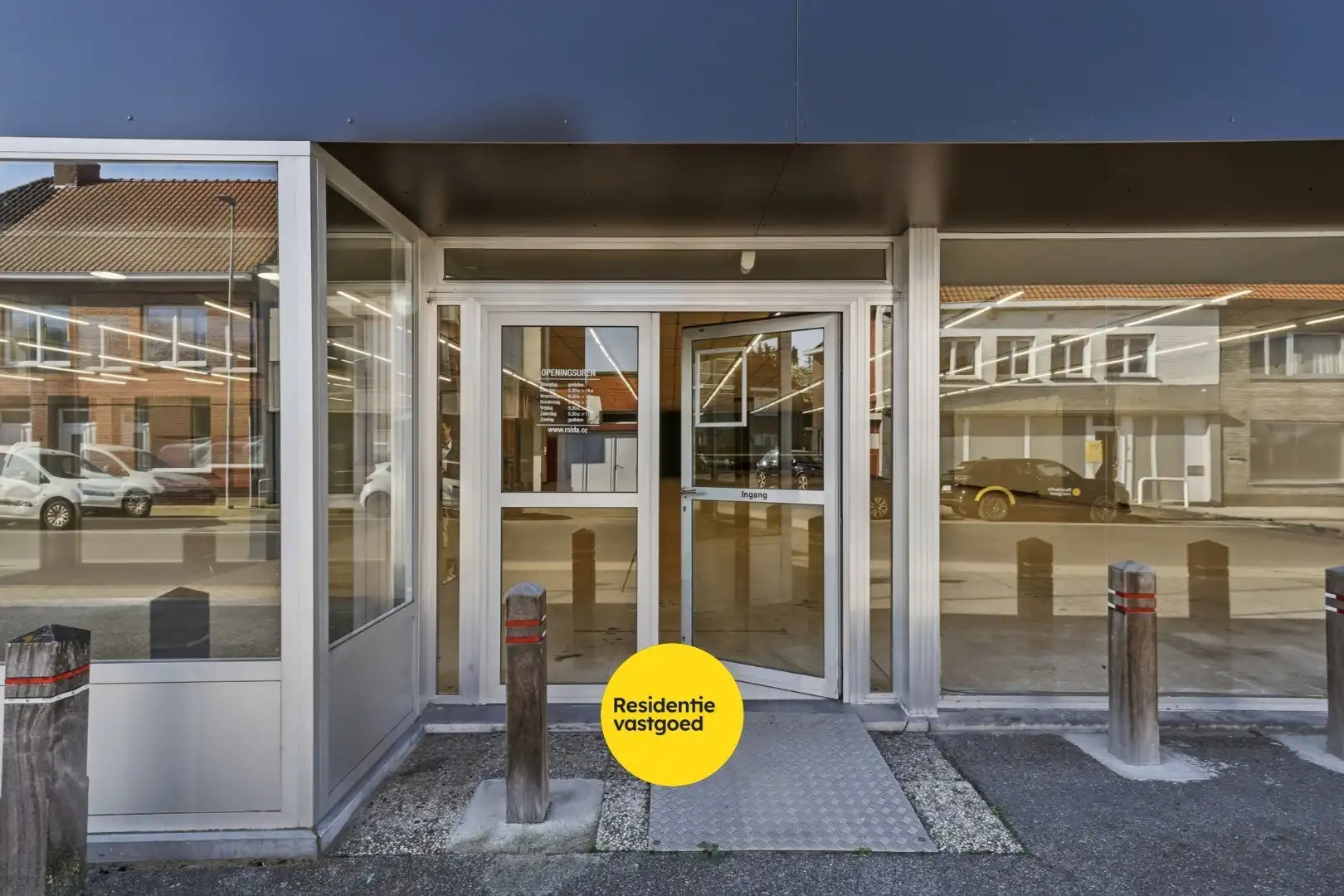 Commerciële ruimte te huur in het centrum van Aartrijke foto 3