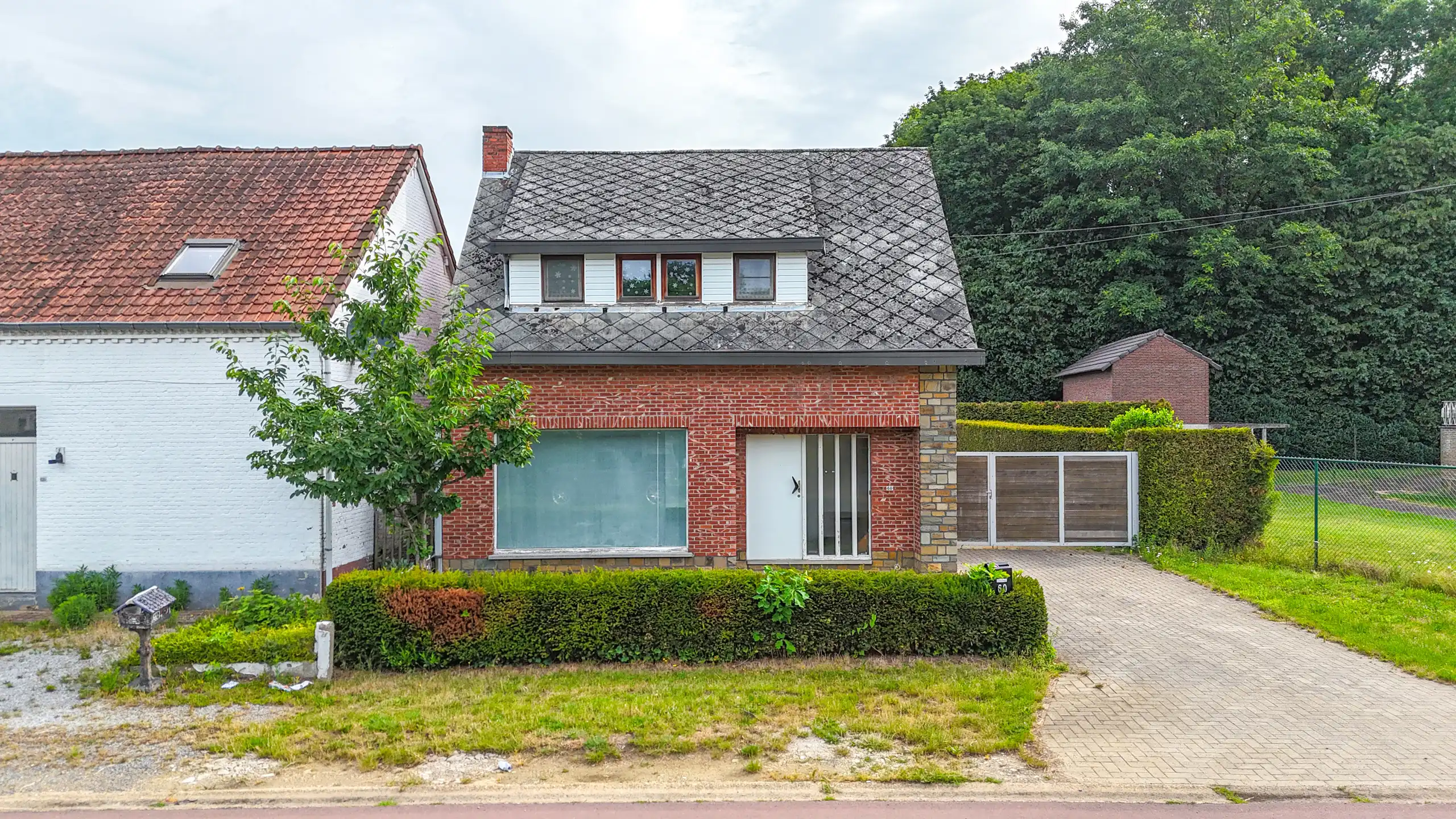 Deels gerenoveerde woning met ruime leefruimte en 3 slpkms! foto 23