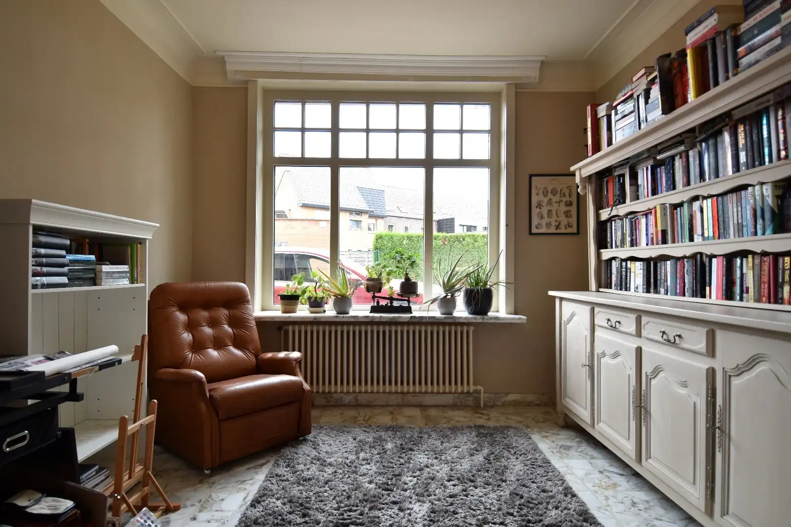 Charmante alleenstaande woning met 3 slaapkamers, tuin en garage in een rustige straat te Rollegem foto 4