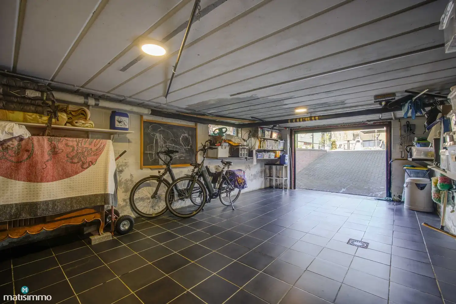 RUIME WONING MET 4 SLAAPKAMERS GELEGEN OP EEN RUSTIGE DOCH CENTRALE LOCATIE TE GENK foto 25