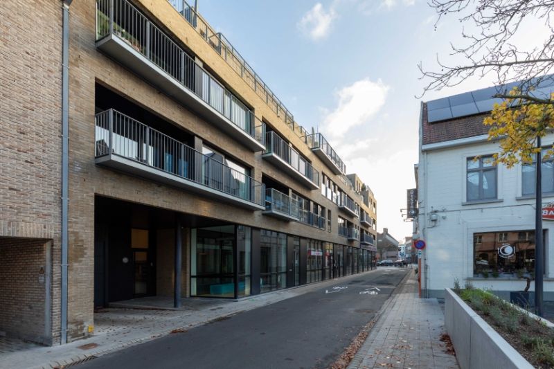 Centrum Izegem - Zeer ruim recent 2-slaapkamerappartement foto 17