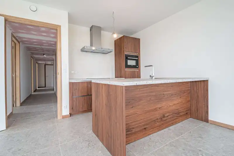 KOOP uw appartement aan 6% BTW! Prachtig 3 slaapkamer appartement in Residentie DAC'ART Izegem. foto 4