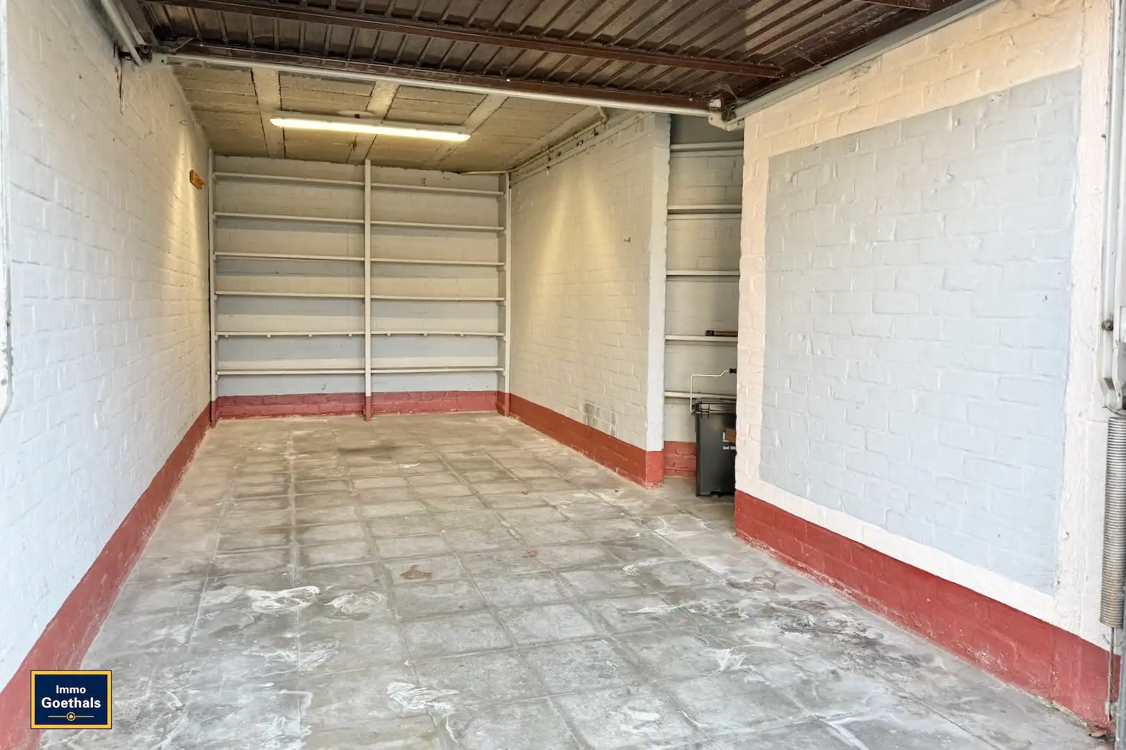 Centraal gelegen appartement met 2 kamers en 1 garage. foto 17