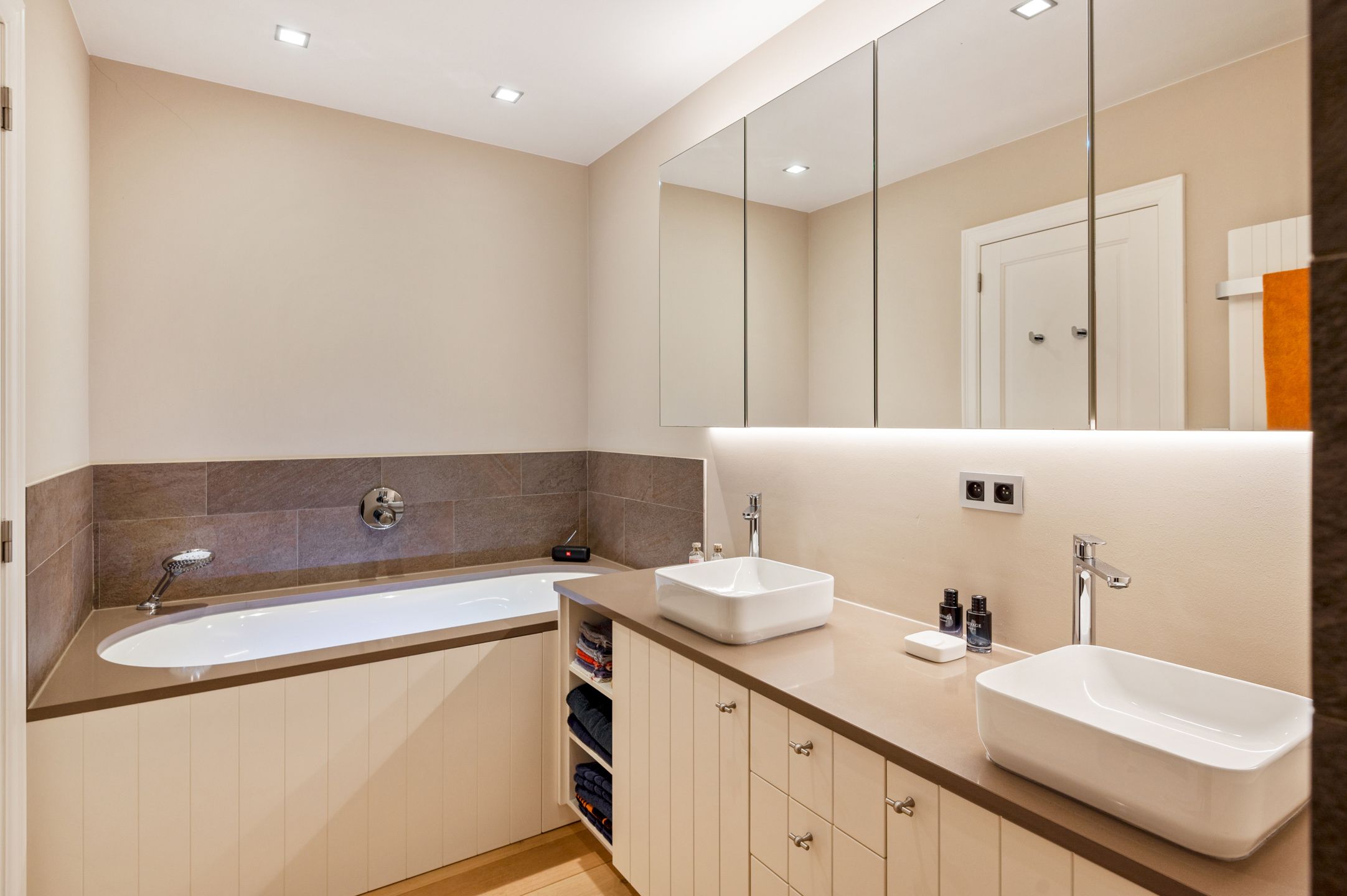 GLVL appartement (ca. 123m²) met 3 slpks en riante tuin foto 15