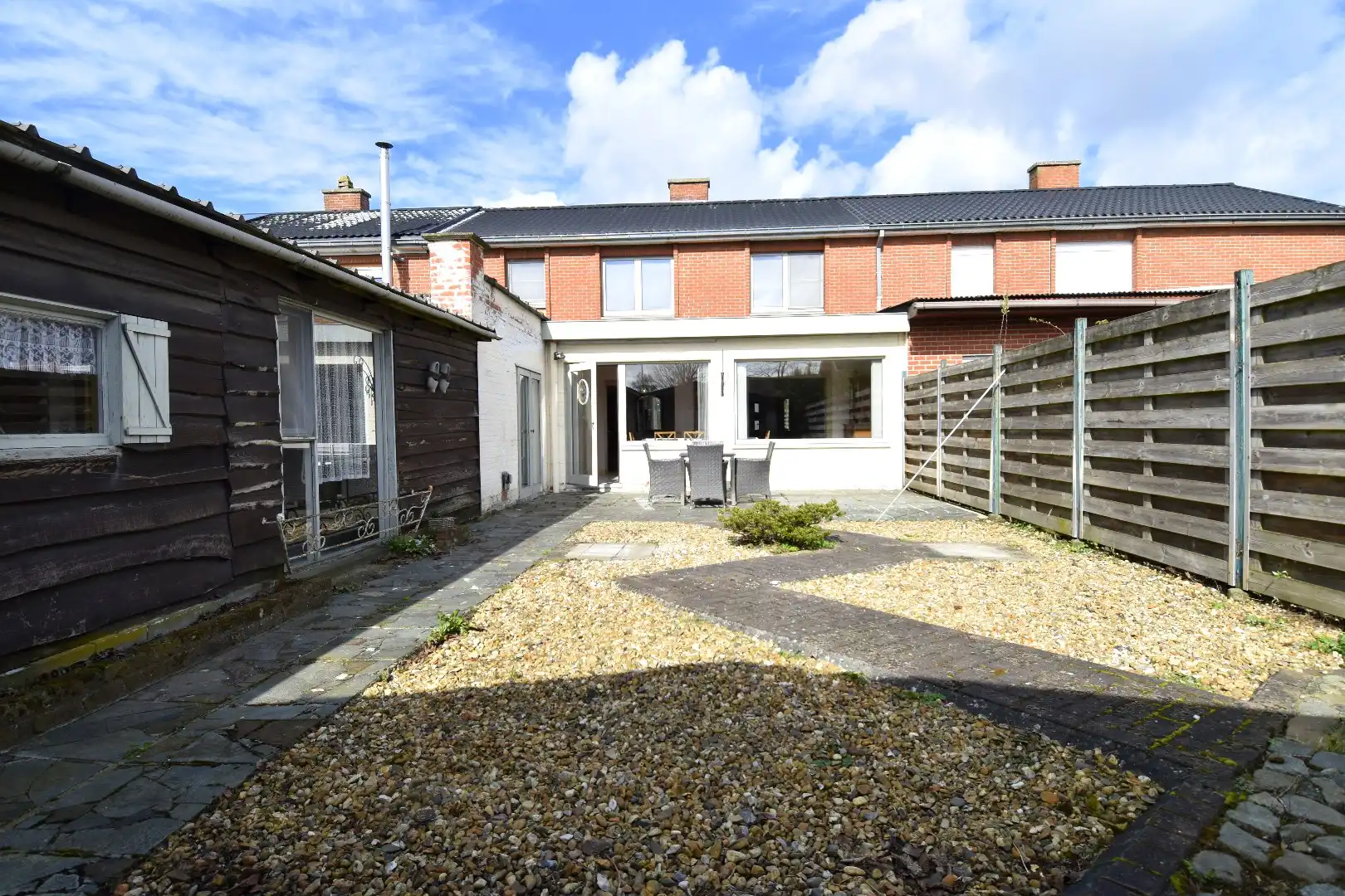 Gezinswoning met 3 slaapkamers, garage en zonnige tuin te koop in kindvriendelijke omgeving te Gullegem foto 16