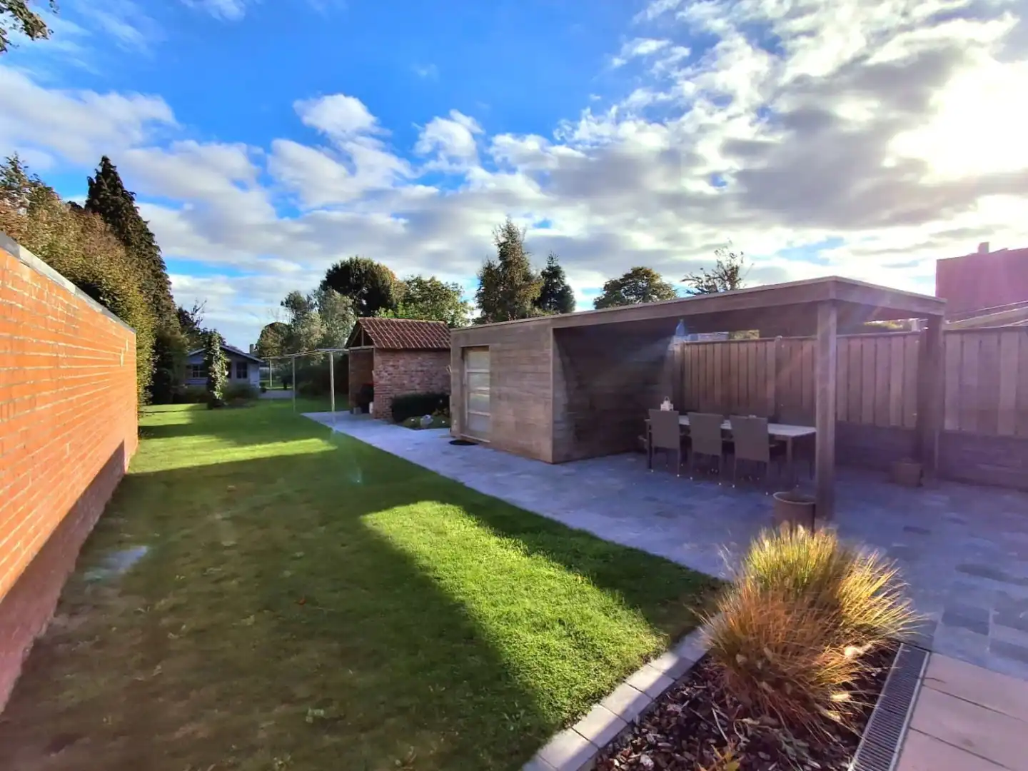 VERRASSEND RUIME, GEZELLIGE WONING MET 4 SLAAPKAMERS EN TUIN foto 13