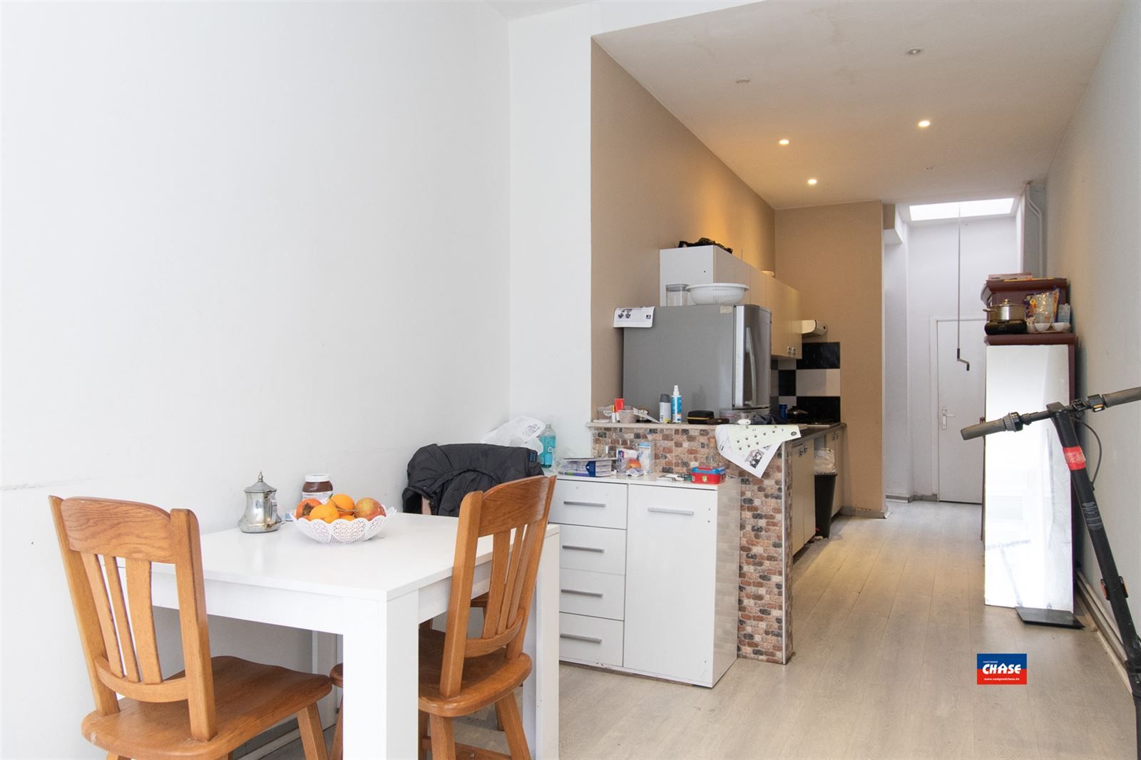 Ruime woning met 6 slaapkamers en handelsgelijkvloers foto 19