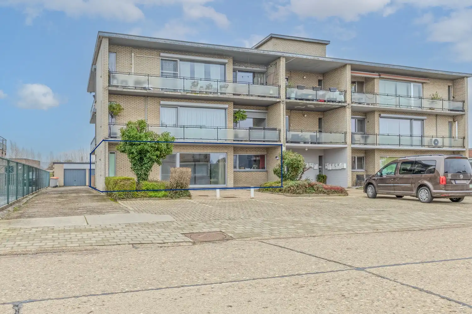 Gelijkvloers appartement met 3 slaapkamers, terras en garage in Uikhoven aan de Maas! foto 4