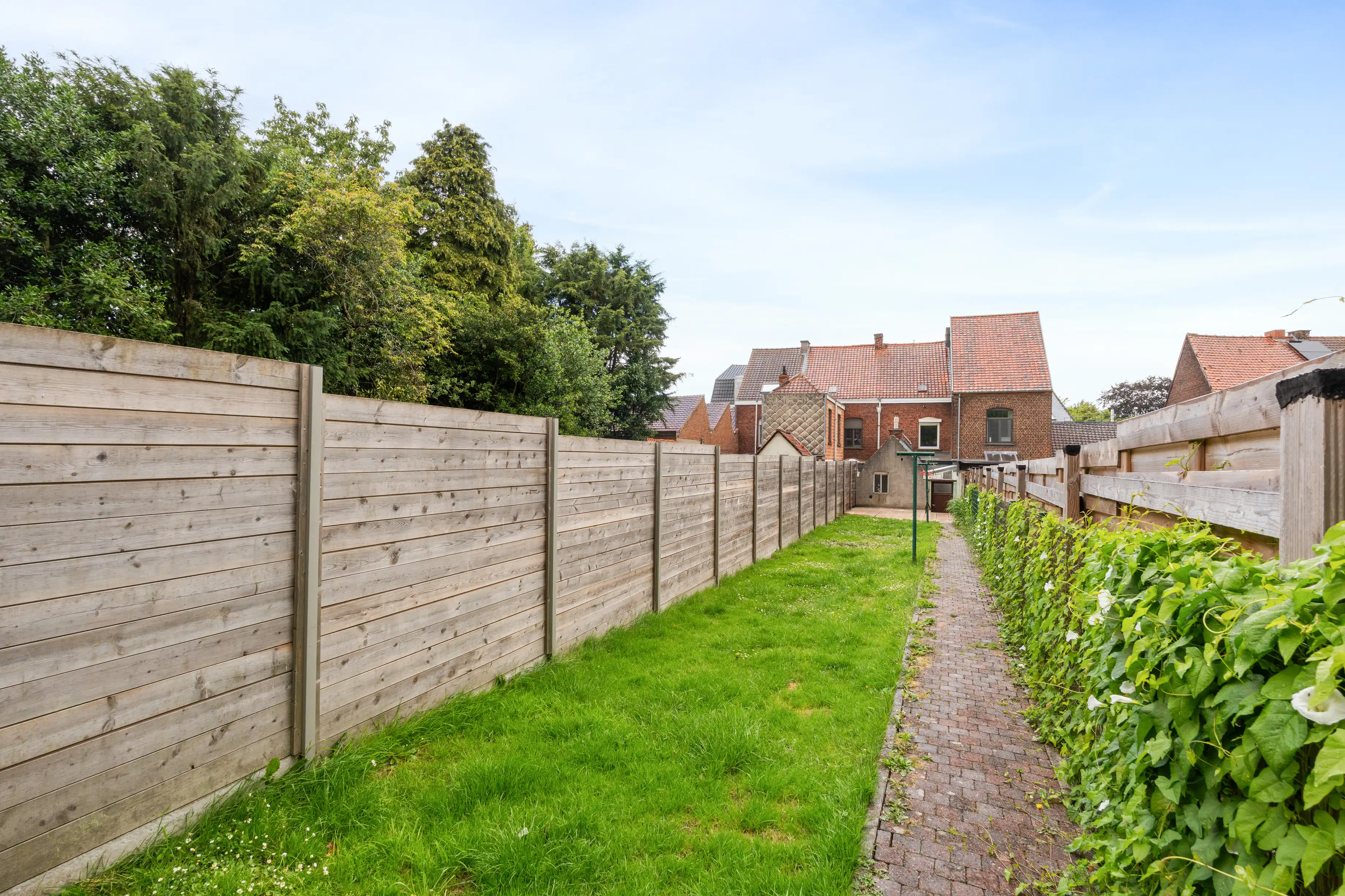Hoofdfoto van de publicatie: Gezellige woning met zonnige tuin op toplocatie in Ronse