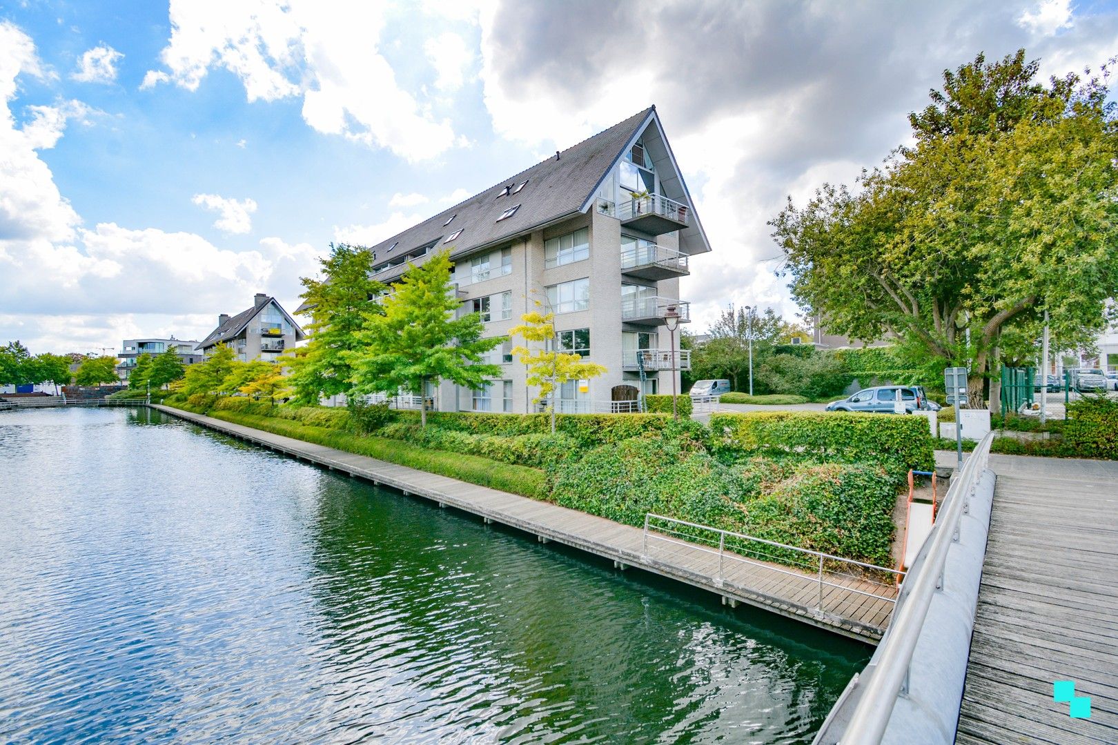 UItzonderlijk ruim appartement aan het water te Roeselare! foto 33