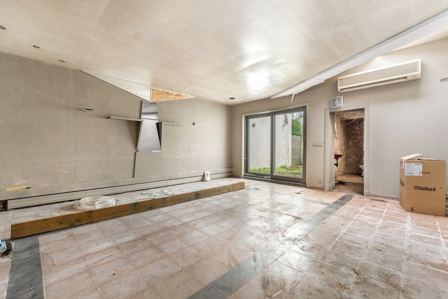 Ruime woning met (mogelijkheid tot) handelsgelijkvloers foto 16