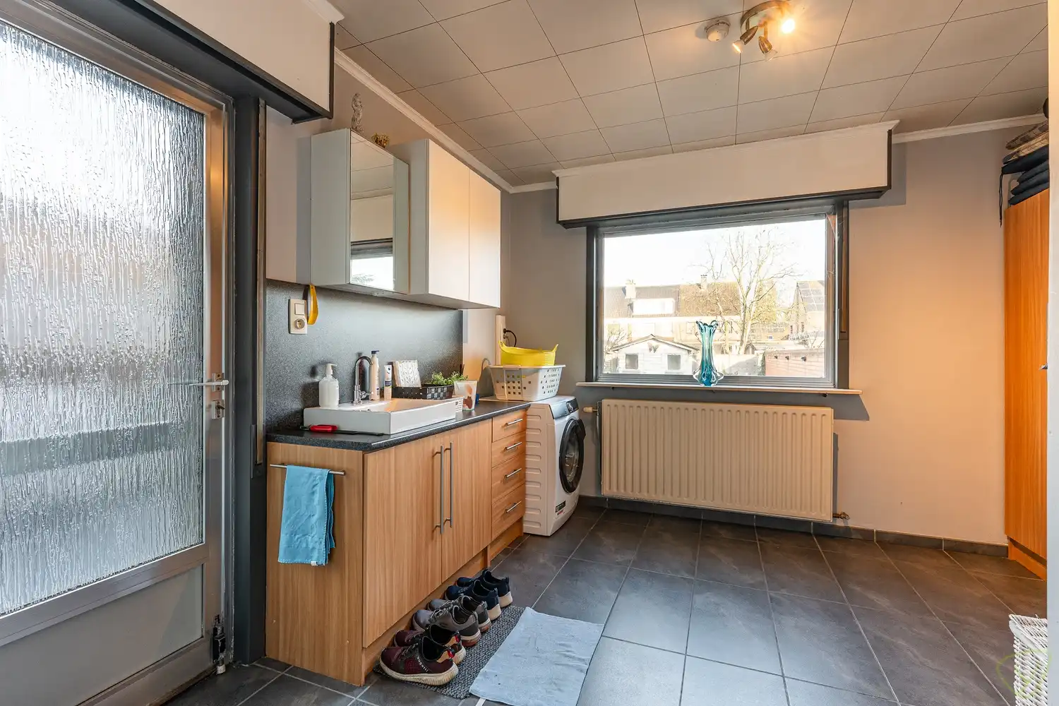 Halfopen gezinswoning met tuin en garage in de Schaperijstraat te Eeklo foto 8