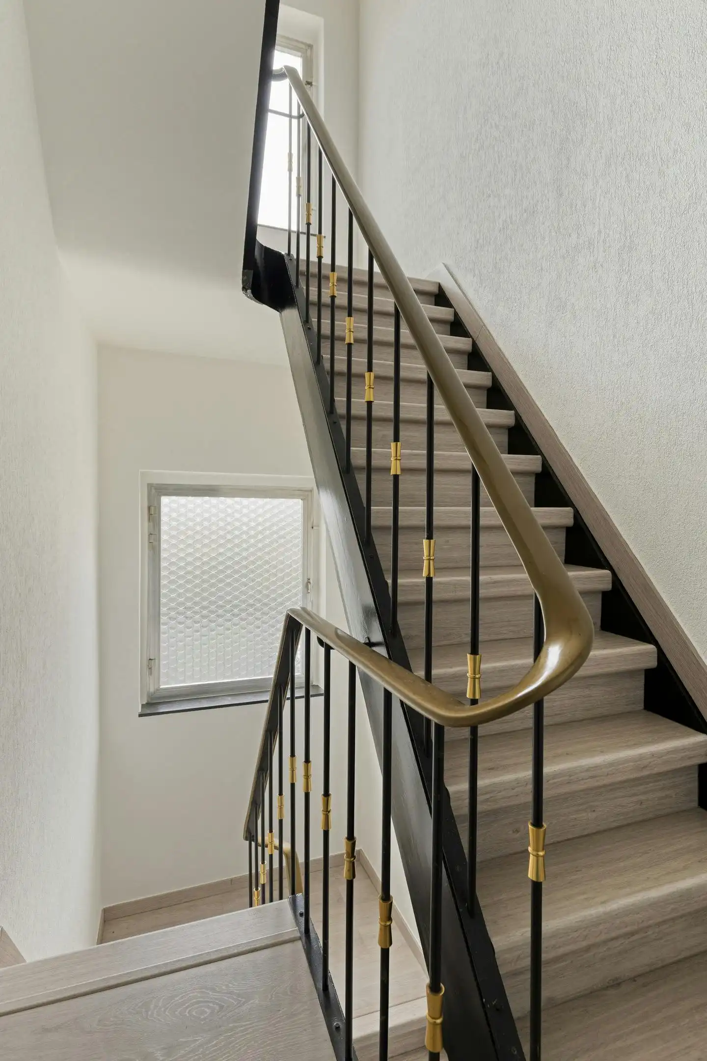 Opbrengsteigendom met 3 studio's en tuin te Mechelen foto 3