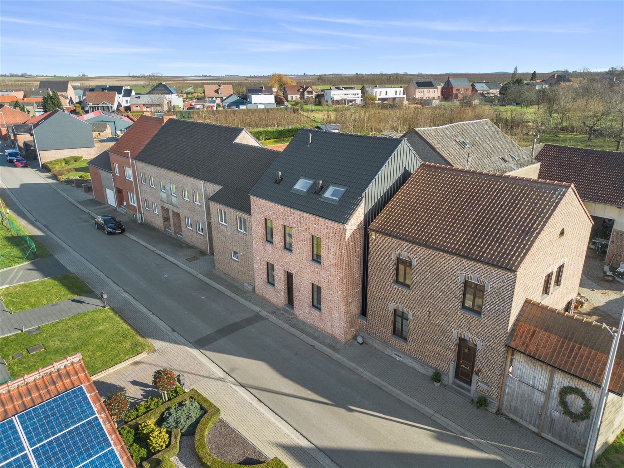 UNIEKE ENERGIEZUINIGE GEZINSWONING MET 2 PARKEERPLAATSEN IN HET LANDELIJKE MIELEN-BOVEN-AALST  foto 2