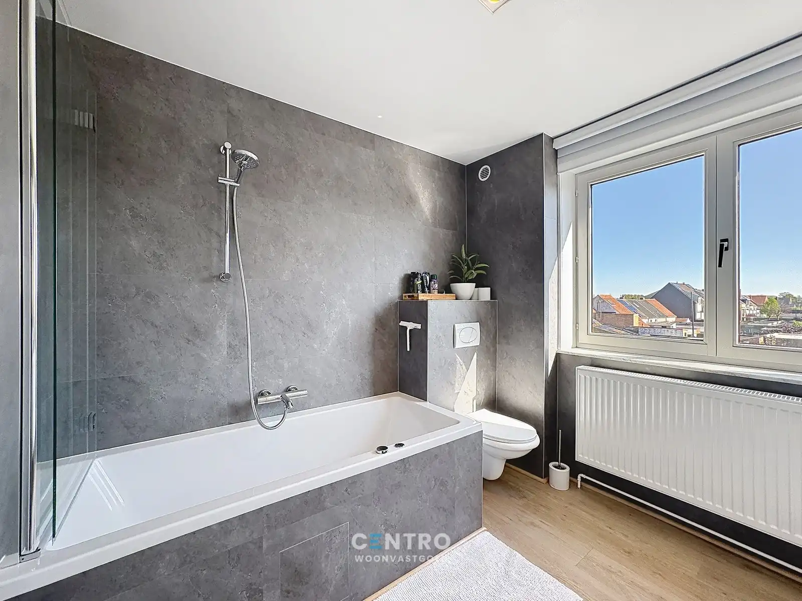 Gezellige woning te Uitkerke met 3 à 4 slpks, DUBBELE garage en LEUKE tun! foto 17