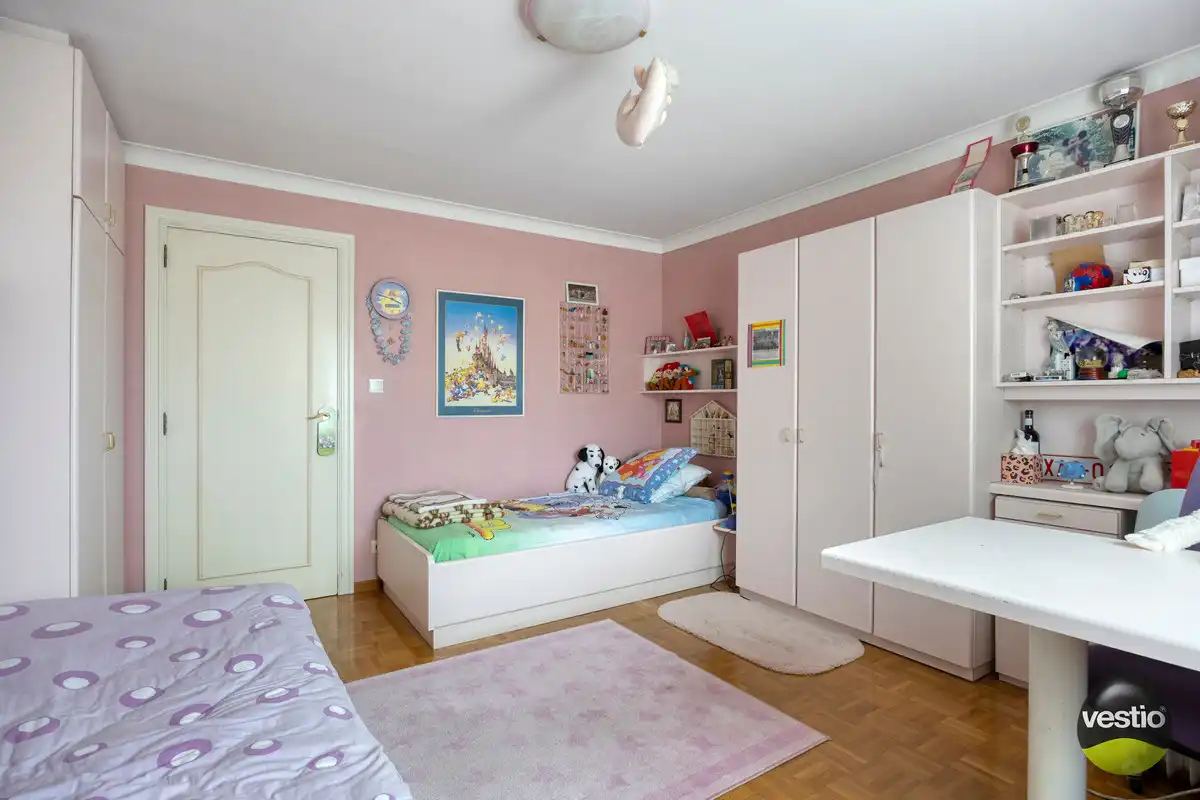 ROYALE WONING MET DOKTERSPRAKTIJK TE BILZEN HOESELT. foto 20