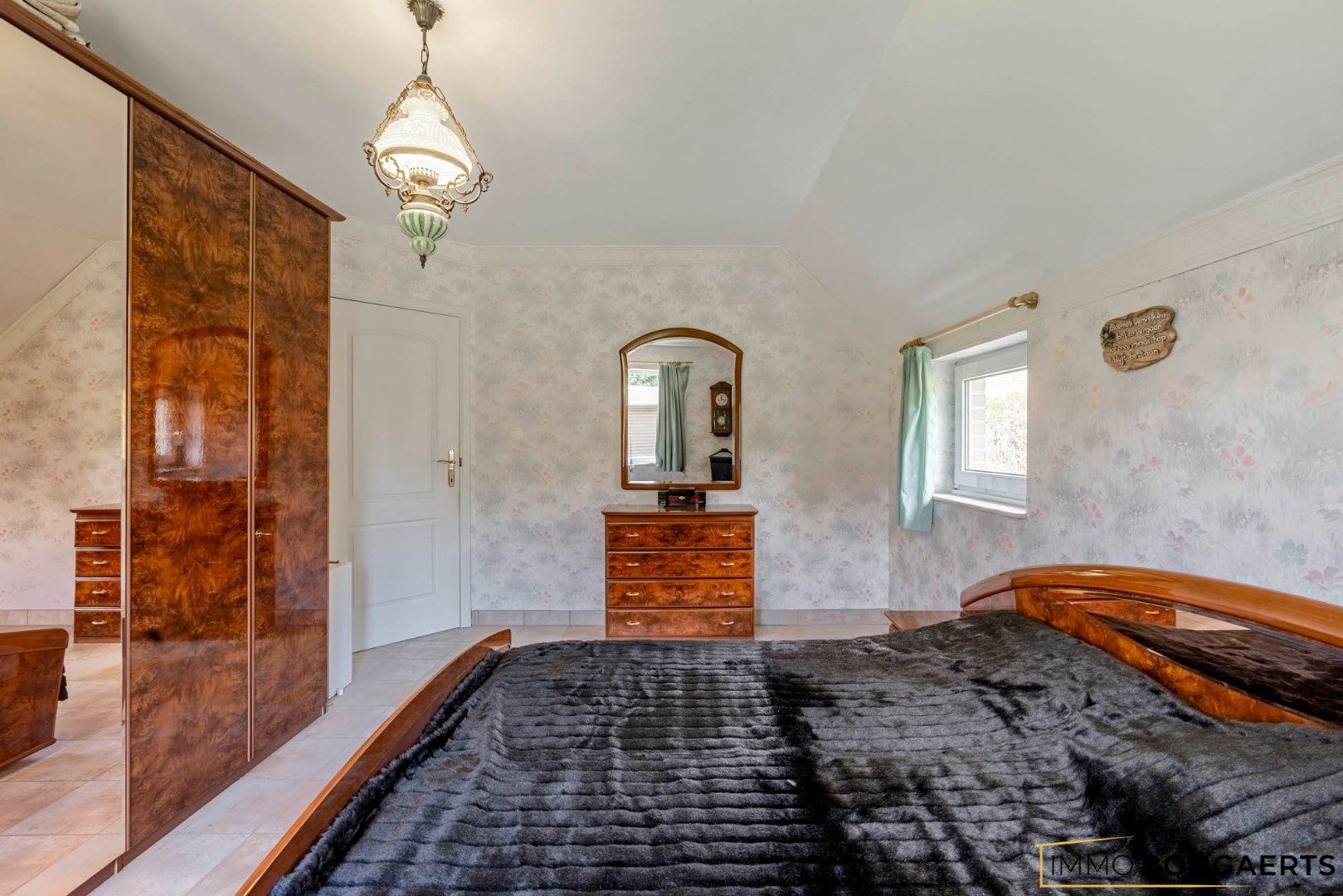 Ruime, rustig gelegen woning met drie slaapkamers foto 18