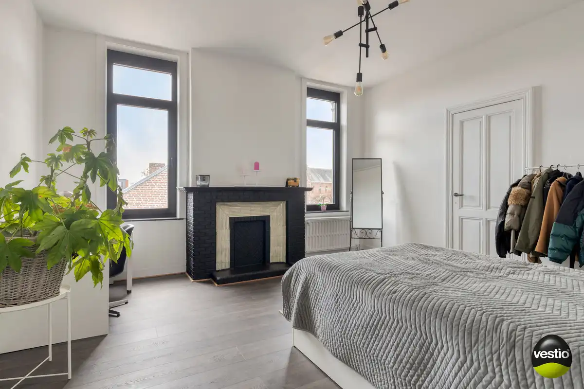 KARAKTERVOL VOLLEDIG GERENOVEERD STATIG HERENHUIS IN CENTRUM VAN TONGEREN. foto 40