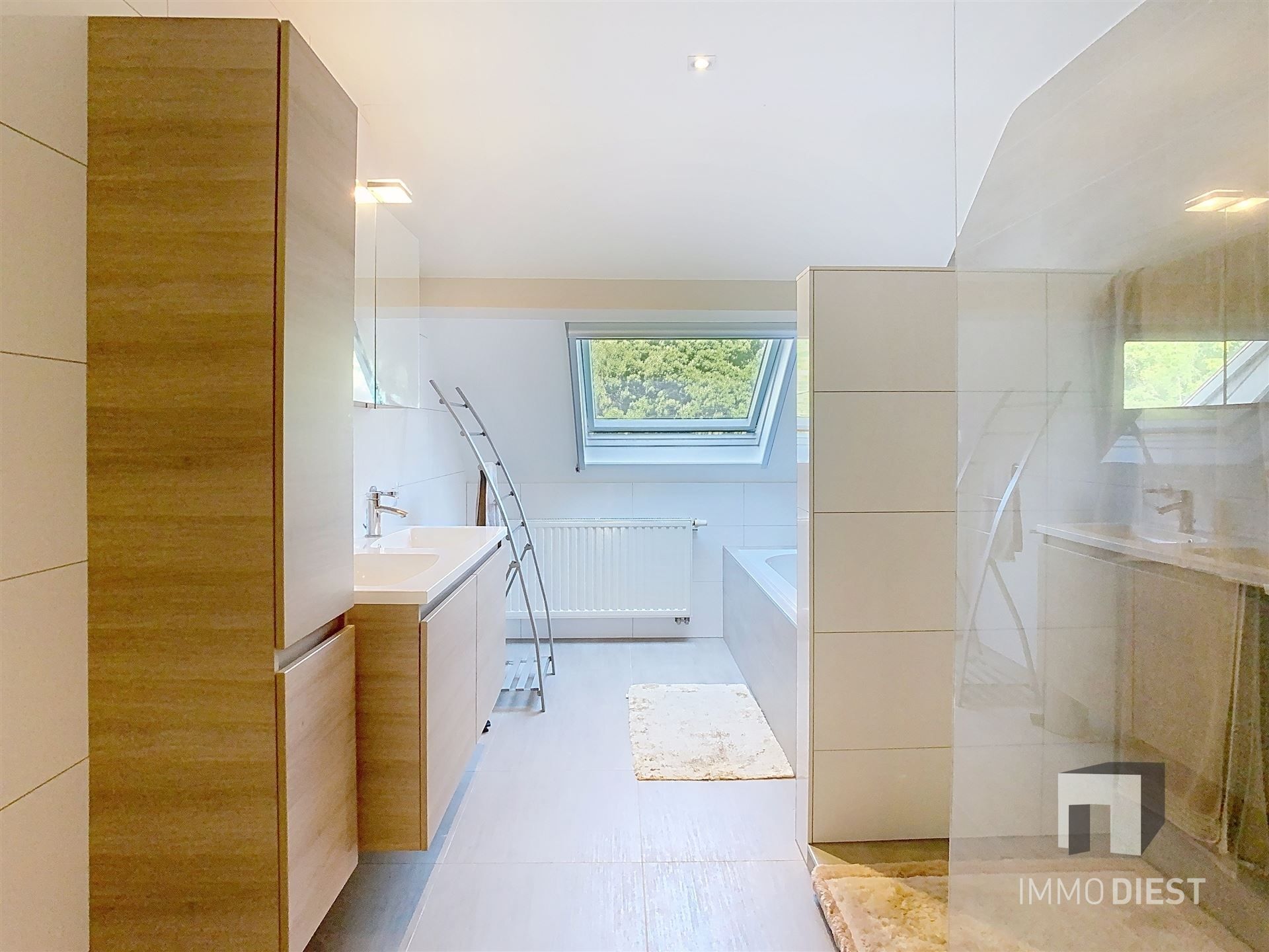 Brasserie - restaurant - feestzaal - privéwoonst foto 26