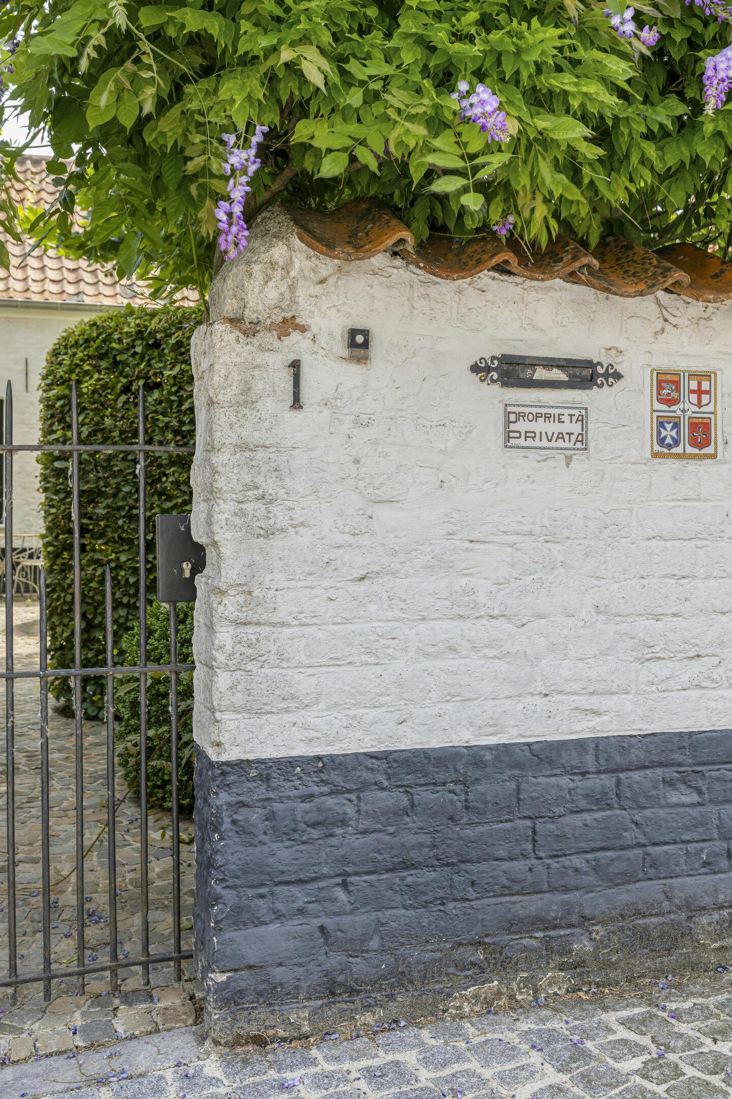 Uitzonderlijk huis in hartje Damme foto 3