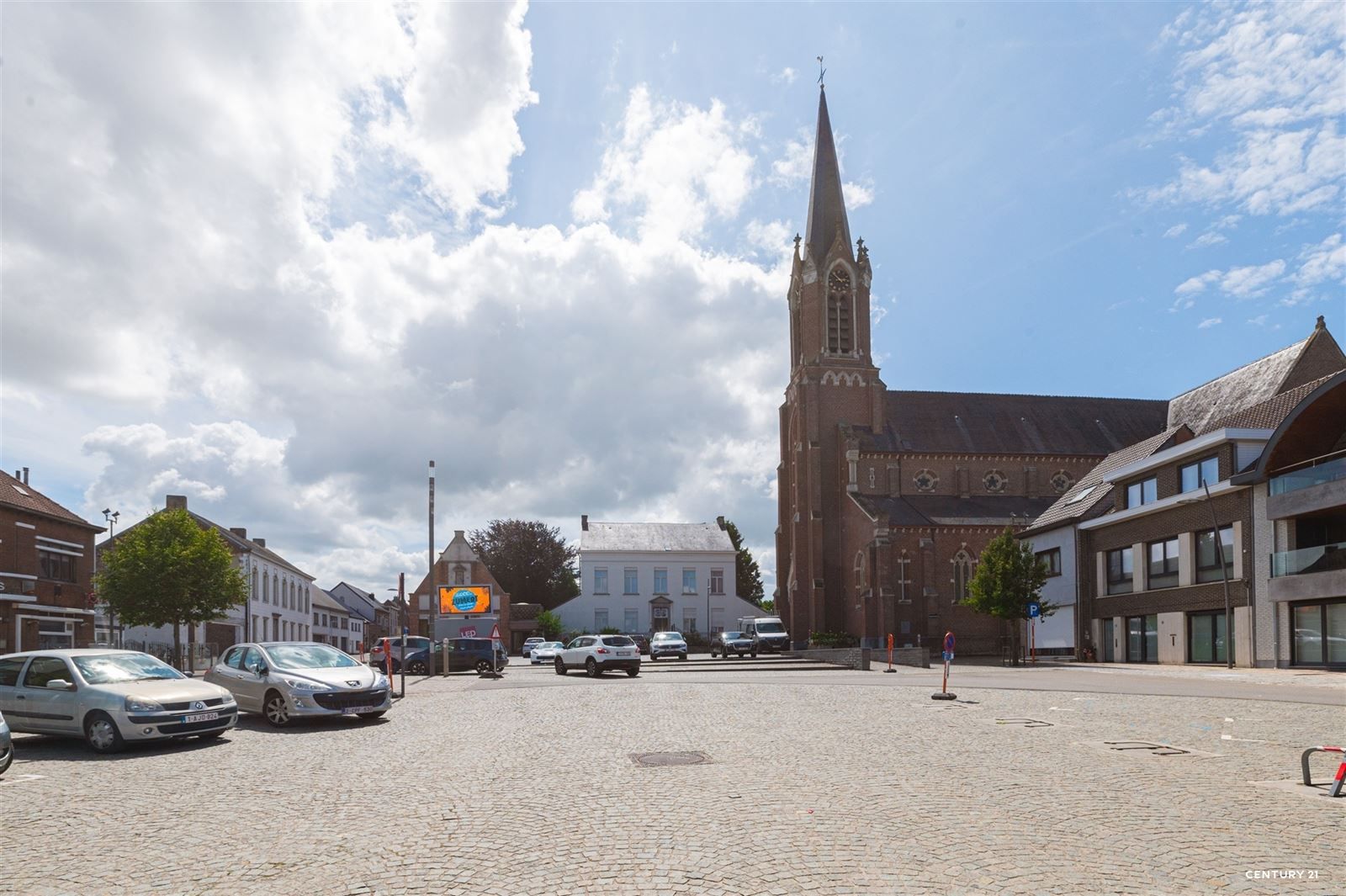 Lichtrijk gelijkvloersappartement met ruim terras en garagebox in het centrum van Welle foto 19