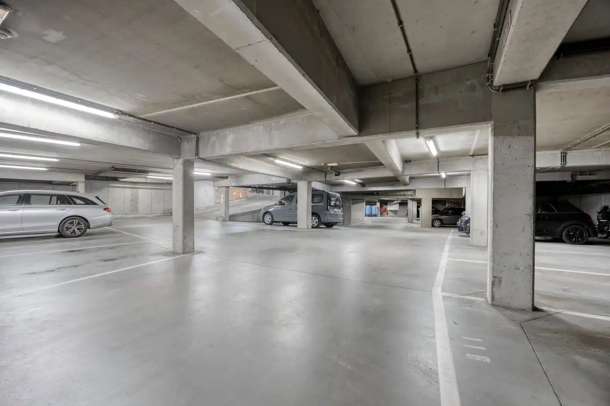 Exclusief stadsappartement met karakter en groot terras aan het Belfort. foto 27