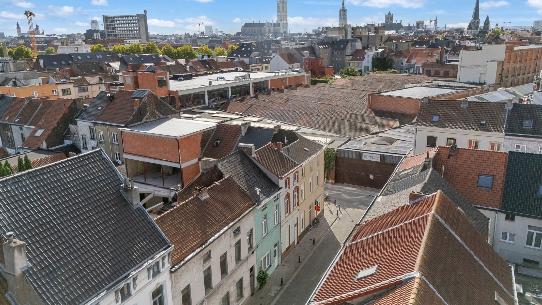 Vernieuwde woning met 3 slaapkamers te koop in Gent foto 14