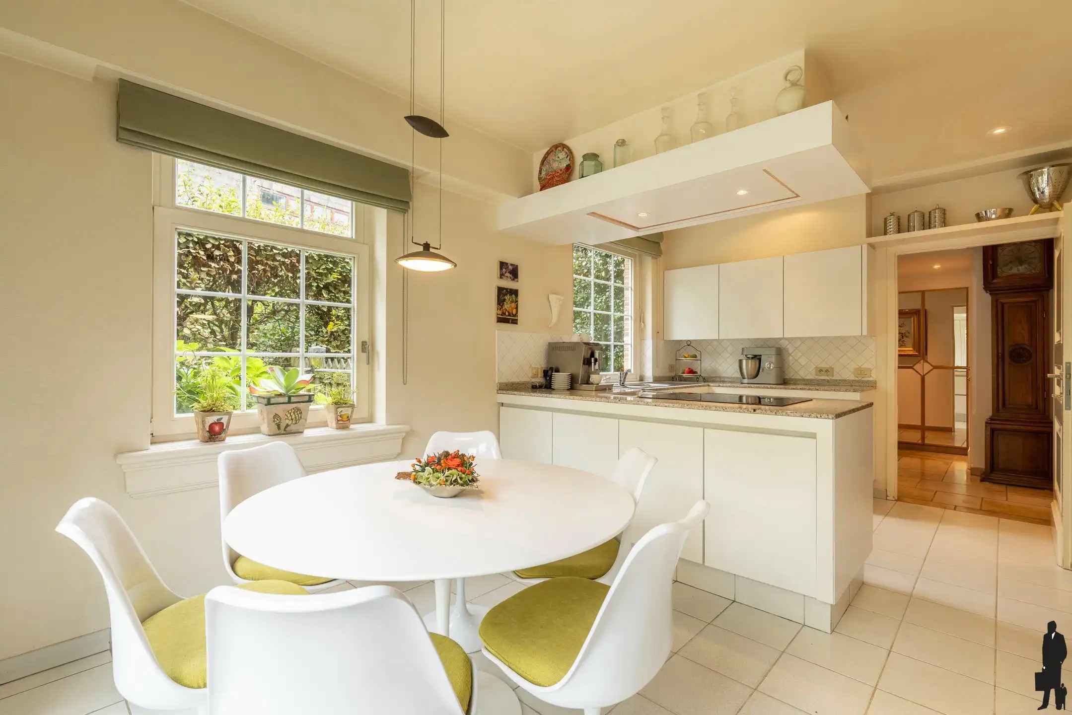 Villa met kantoor en 5 slpk. in groene rand van Turnhout foto 13