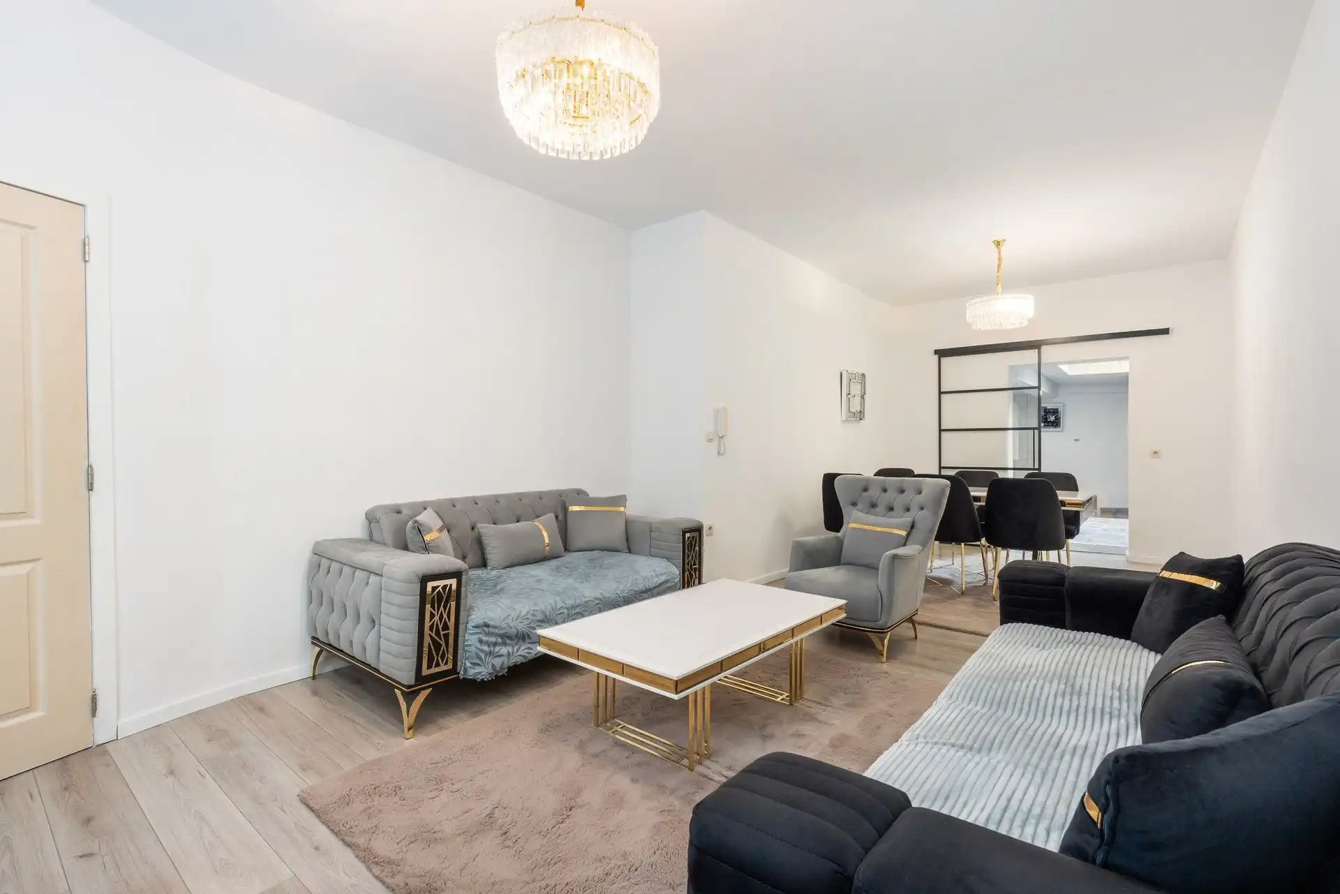Ruime woning met 4 slaapkamers en veel mogelijkheden foto 4