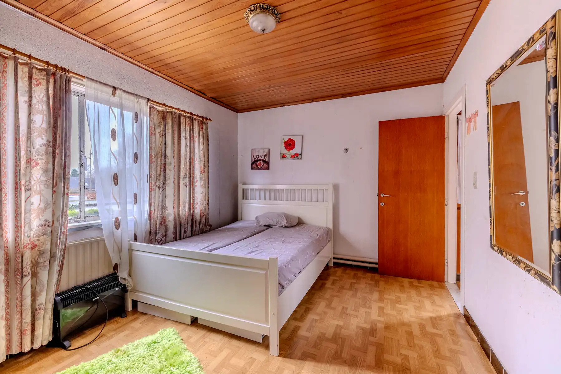 HOB met 3/4 slpk, voor- en zijdeur, garage en tuin op 702m² foto 24