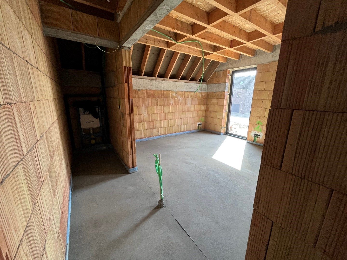 Landelijke nieuwbouwwoning in hartje Dikkelvenne foto 13