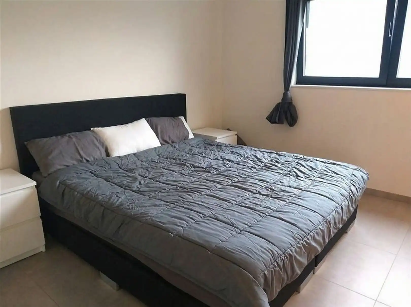 TE HUUR: Vrijstaande woning met 3 slaapkamers te Pelt! foto 8