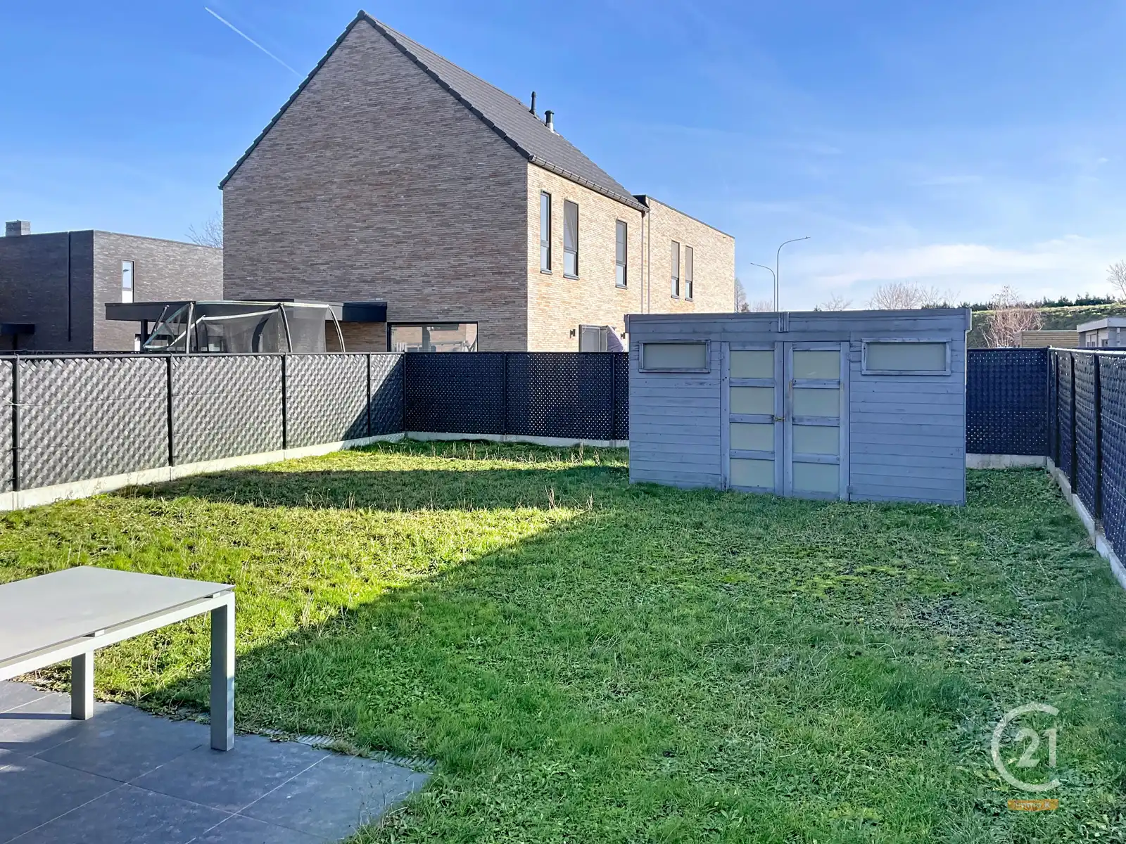 Recente en instapklare starterswoning in een rustige buurt. foto 17