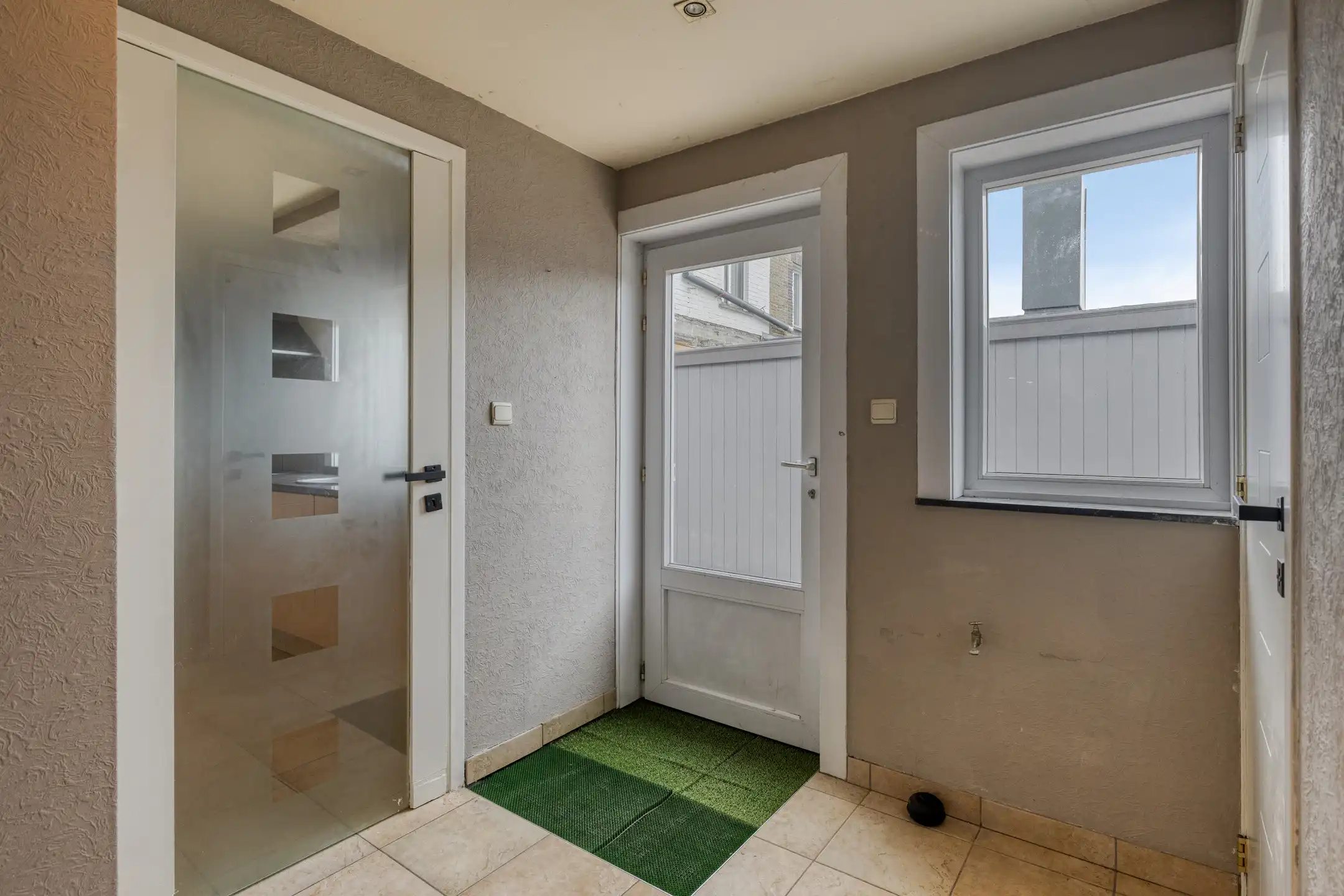 Gezellige woning met 3 slaapkamers en garage foto 11